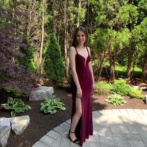 Meet your Posher, Maya